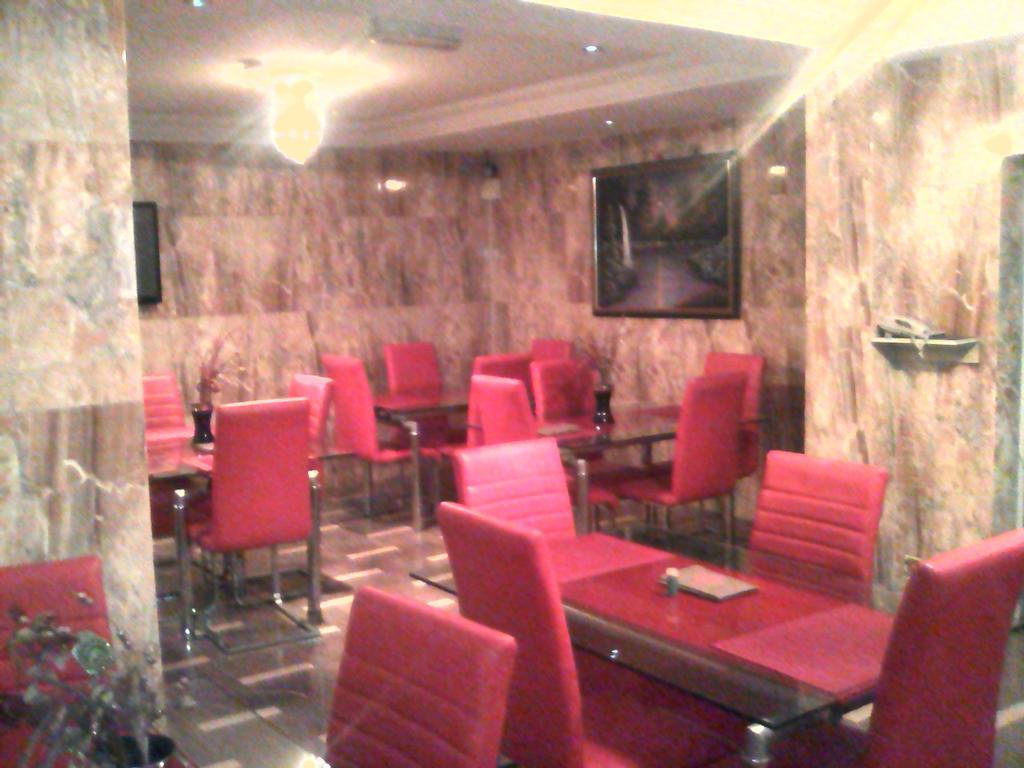Royalview Hotel And Suites Lagos Exterior foto