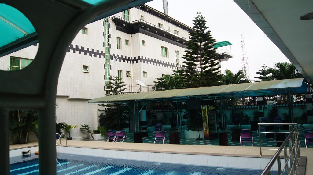 Royalview Hotel And Suites Lagos Exterior foto