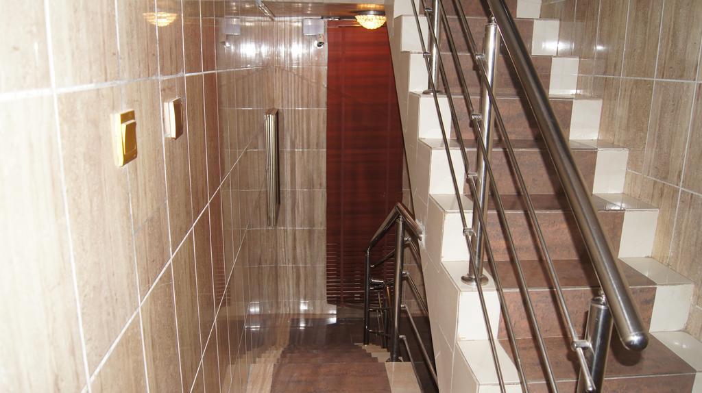 Royalview Hotel And Suites Lagos Exterior foto