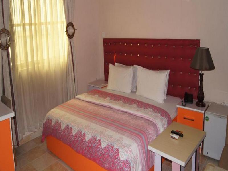 Royalview Hotel And Suites Lagos Exterior foto